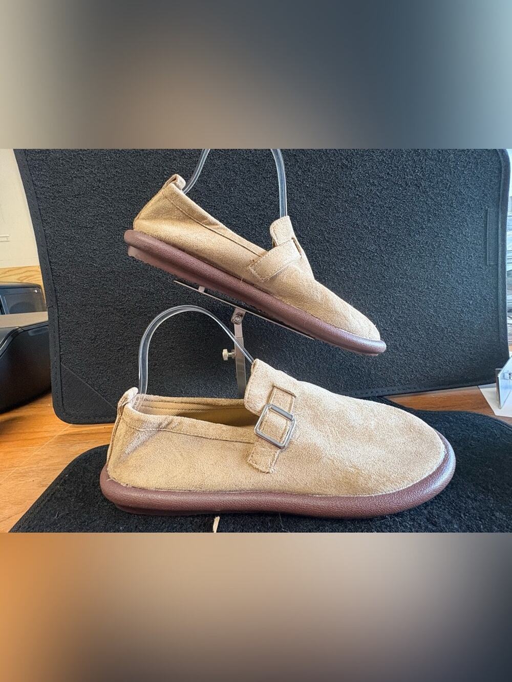 Men’s Tan Faux Suede Slip-On Clogs Buckle Comfort Shoes Size 42 NWOT